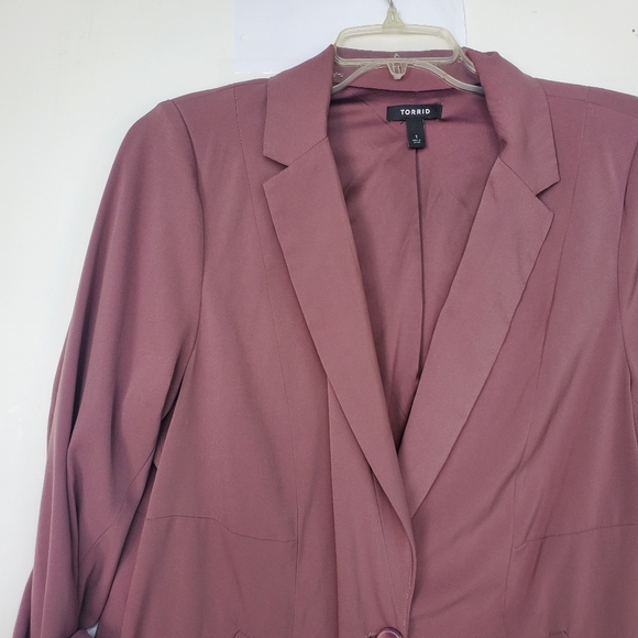 Torrid Blazer Single Button Waist w/ Pockets! Longline Style Mauve 1X - Picture 7 of 13